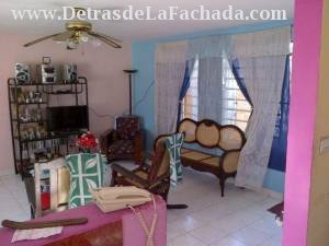 Casa int triplanta,exc cond,6/4.Marianao,114y51(g1a63) - $45,000