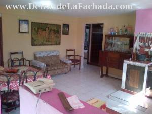 Casa int triplanta,exc cond,6/4.Marianao,114y51(g1a63) - $45,000